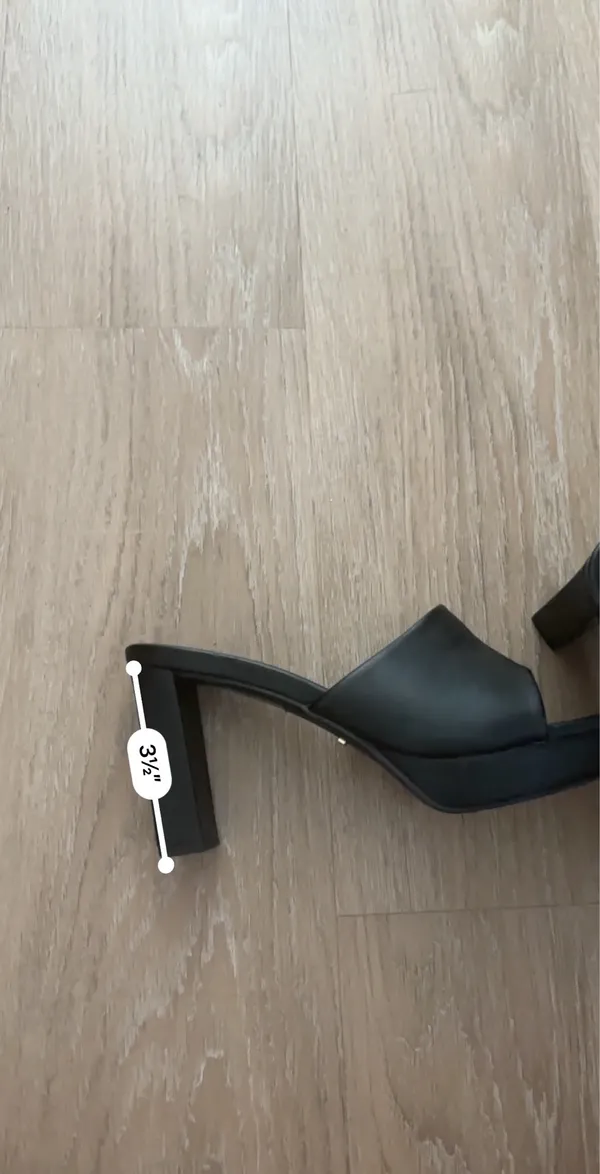 Black heels Size 7 - Image 4