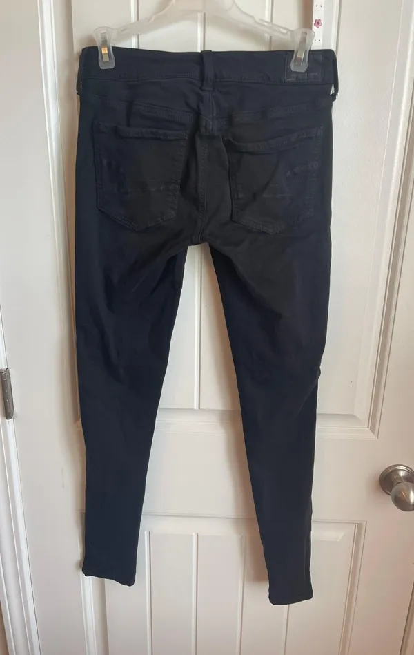 American Eagle Jeans - Image 3