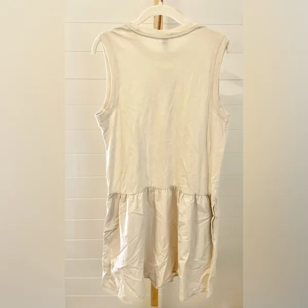 Universal Threads Tan Mini Shift Dress Women's‎ M - Image 2