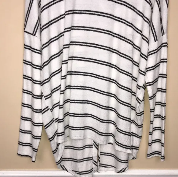BKE Women’s Striped Fleece White Black Lightweight Buttons Back Sweater - Image 3