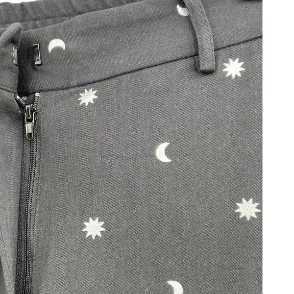 ModCloth Game Changer Twill Pants Ankle Star Moon Print Silver‎ Black Size 4 - Image 7