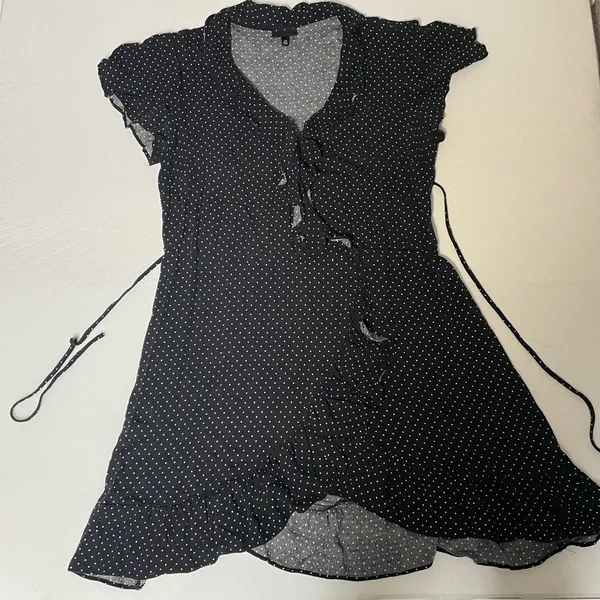 Who What Wear Black and White‎ Polka Dot Wrap Dress Women’s size M - Image 2