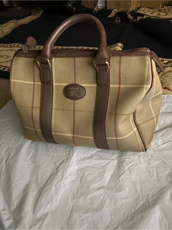 Burberry Beige and Brown Check Canvas‎ Tote with Leather Trim - Image 13