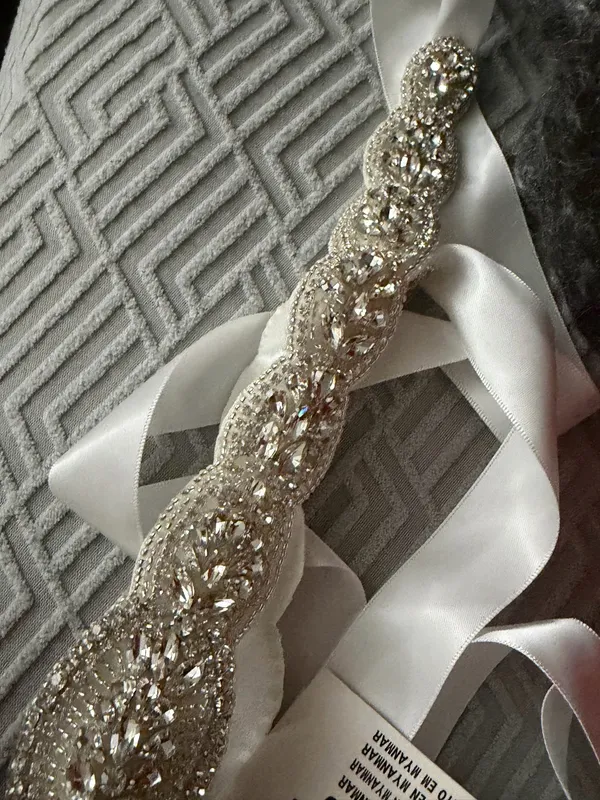 David's Bridal Graduated Scallops Beaded Satin Sash ivory - Image 8