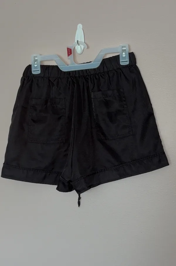 Women’s Black Lounge Shorts with Pockets size Large - Image 2