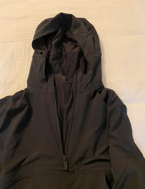 Lululemon All Day Breeze Hoodie - Image 3