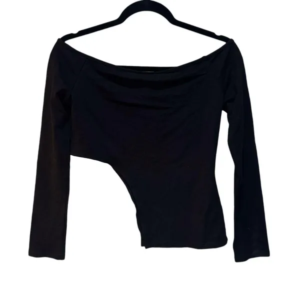 Edikted Asymmetric Off Shoulder Top - Black Size L - Image 5
