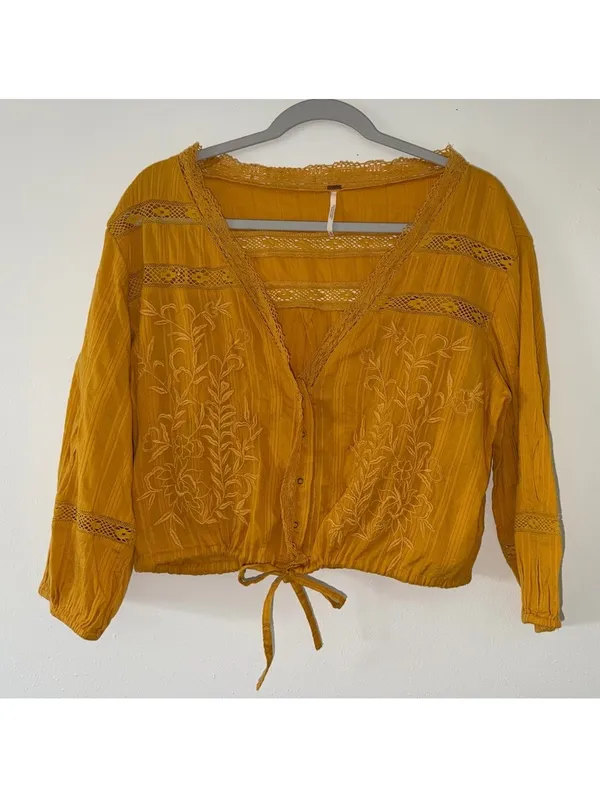 Free People Follow Your Heart Golden yellow Embroidered Lace Blouse size medium - Image 11