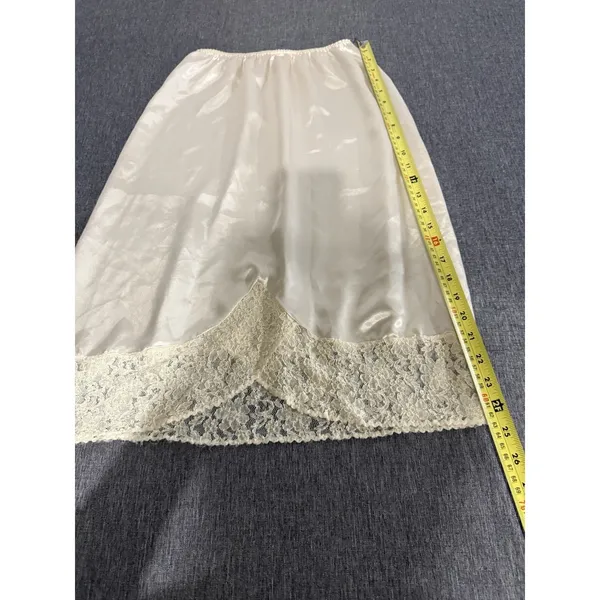 Vintage Evan Picone Lace Trim Slip Cream Sz S Cottage Core Grandma Chic - Image 5