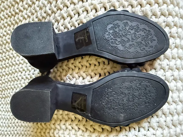 Black Maurices Heeled Sandals - Image 5