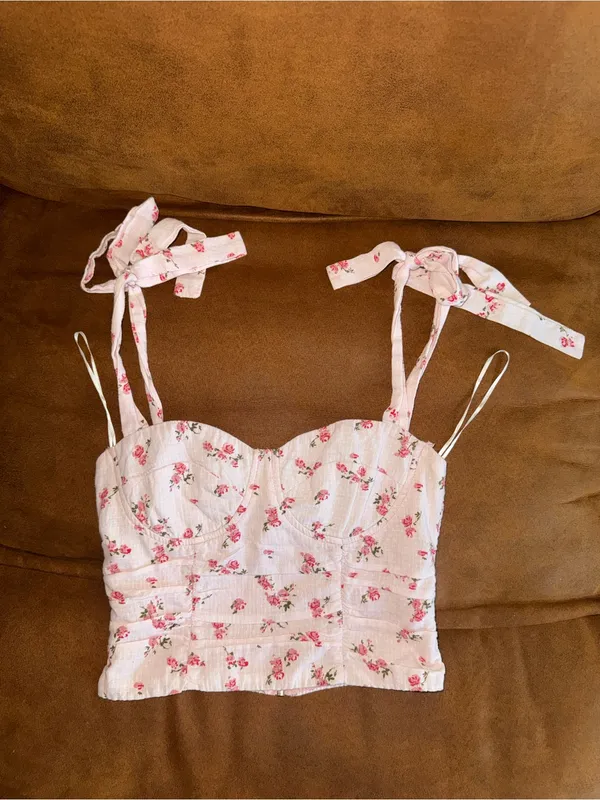 Hello Molly GIRL IN THE CITY CROP TOP PINK - Image 5