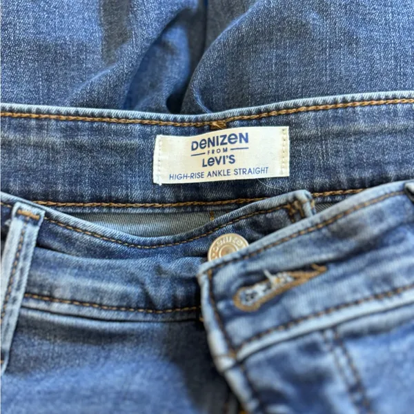 Levi's Denim Jeans‎ with Tan Patch - Image 2