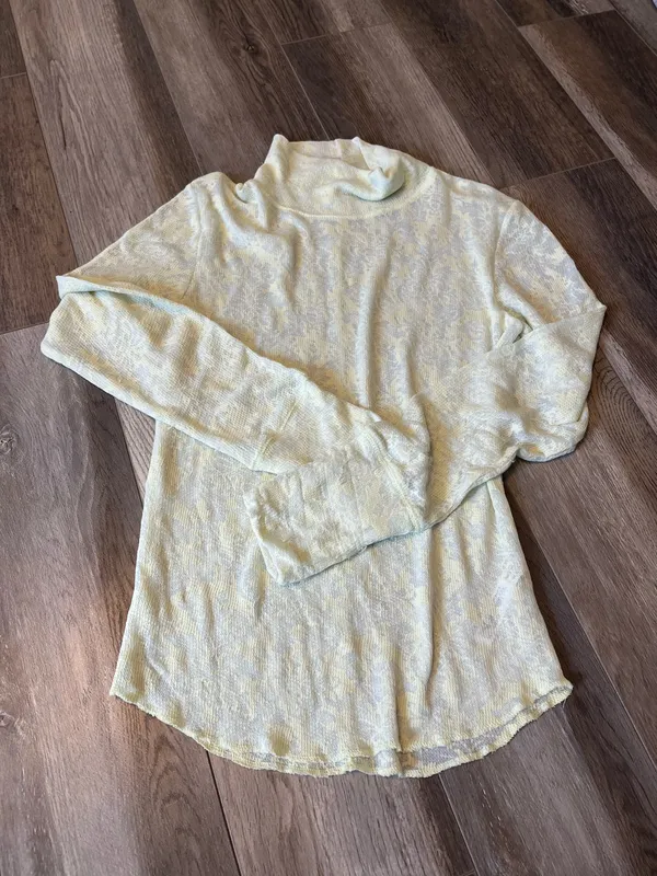 NWOT Free People You and I Long Sleeve in Lime Green - Image 2