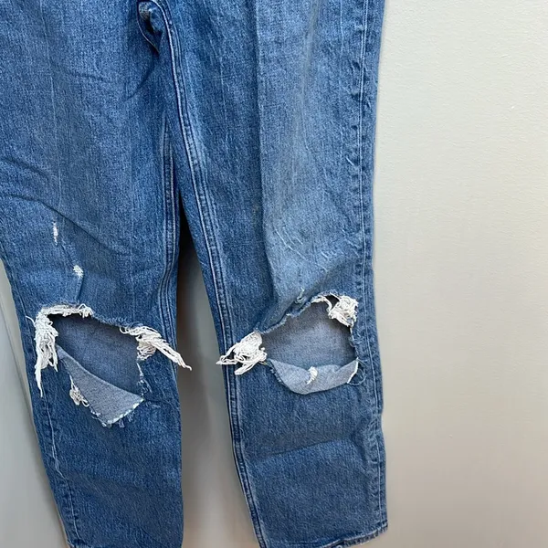 Abercrombie & Fitch Blue Straight Jeans with Distressed Details - Image 4