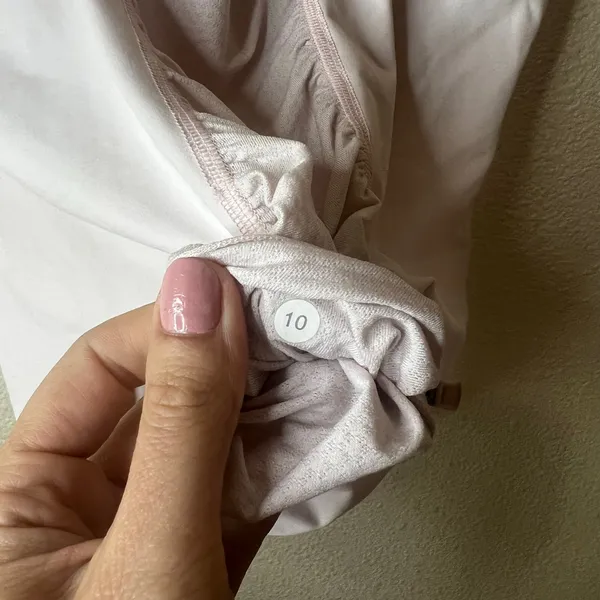 Lululemon v neck tank top light pink grey WOMENS 10 - Image 4