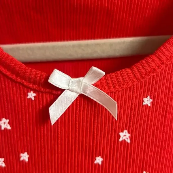 ✨Daydreamer Red Bow Tank Sz Small Top with White Stars✨ - Image 7