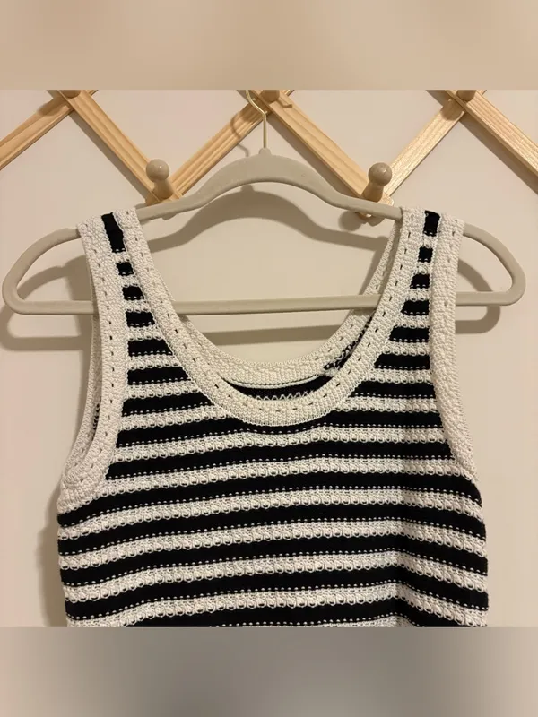 Nine West Black and White Striped Knit Dress size Medium - Image 2