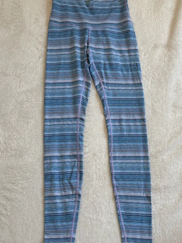 Lululemon Women’s Wunder Under Leggings Size 6 High Rise Blue Purple Stripes Gym - Image 2