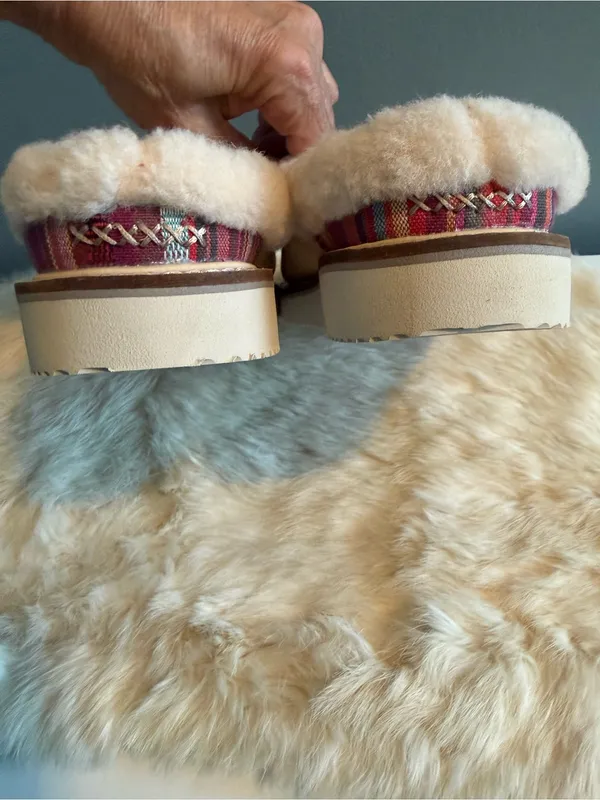 Sanuk Women’s Cozy Vibes Indoor Outdoor Slippers - Image 6