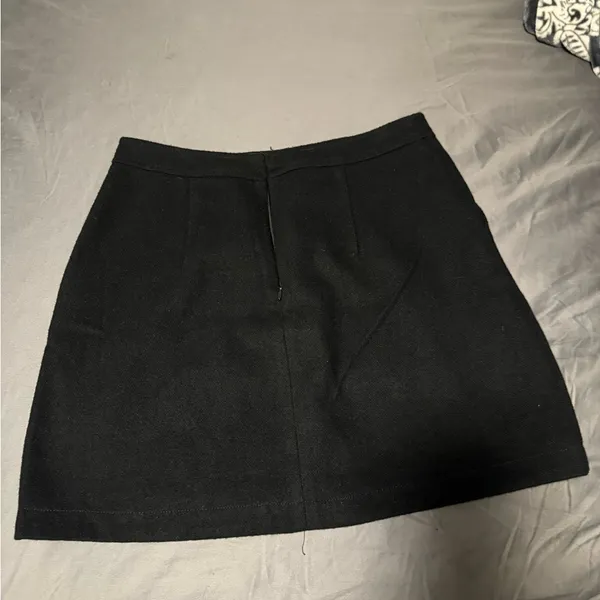 LOFT Black and Gold Mini A-Line Skirt - Image 2
