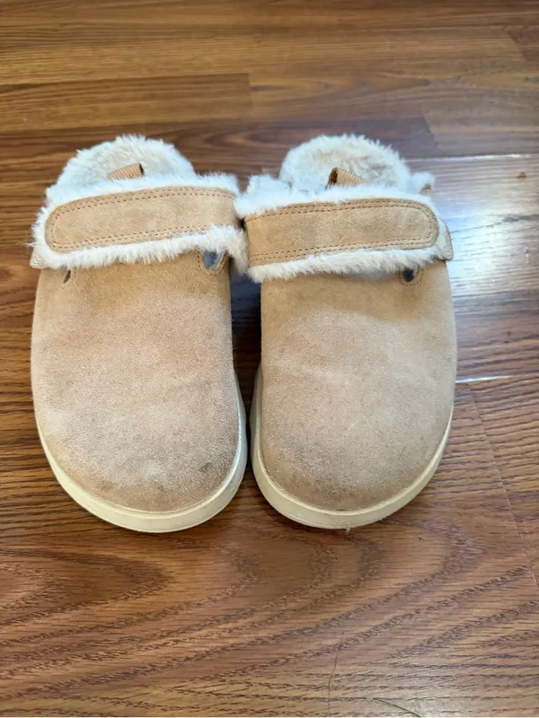 Sorel Viibe Cozy Clog in tan suede with a plush shearling lining 6 - Image 2