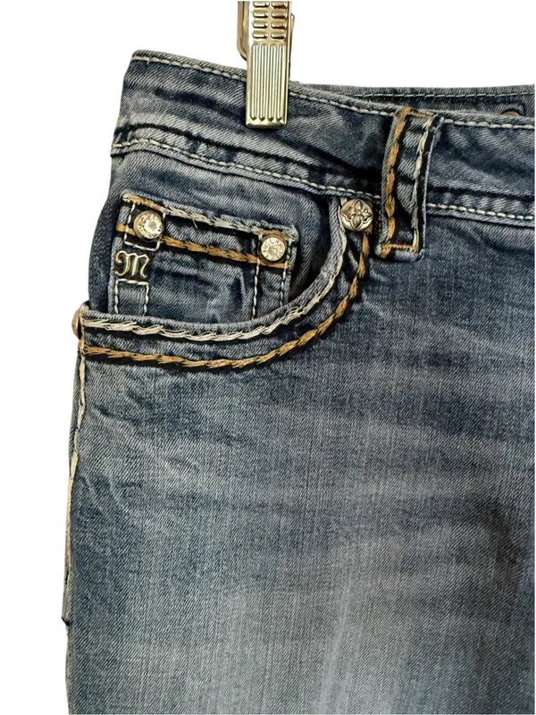 Miss Me Signature Cuffed Capri Jeans Womens 30 Rhinestone Flap Pocket Y2K - Image 3