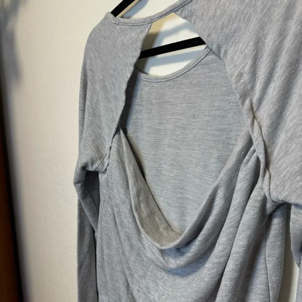 Gray Long Sleeve Women's Top Size L - Image 4