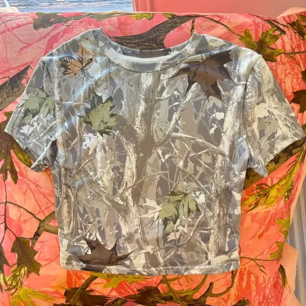 camo print pattern real tree short sleeve crop top t shirt - Image 6