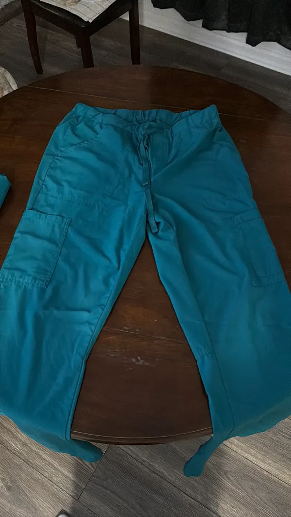 Teal scrubs Blue - Image 6