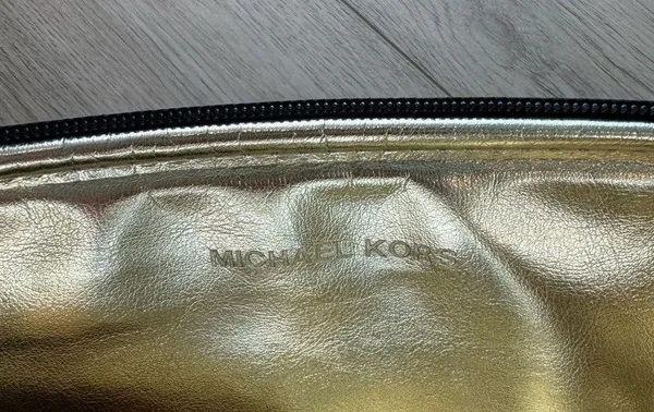 Michael Kors leather laptop/ipad/purse bag - Image 2