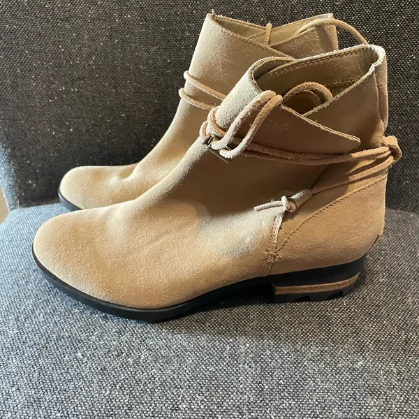 Sorel Beige Ankle Booties - Image 2