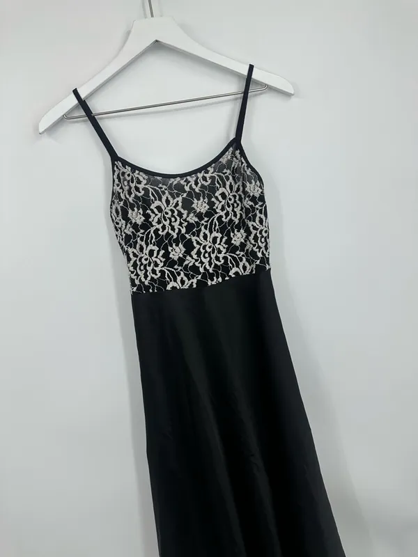 Vintage Y2K Black Lace Midi Dress Size Small Whimsical Goth Fairy Grunge Flare - Image 7