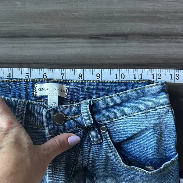 NWT Kendall & Kylie Womens Kouture High Rise Straight Jeans Size 1/2 Raw Hem - Image 8