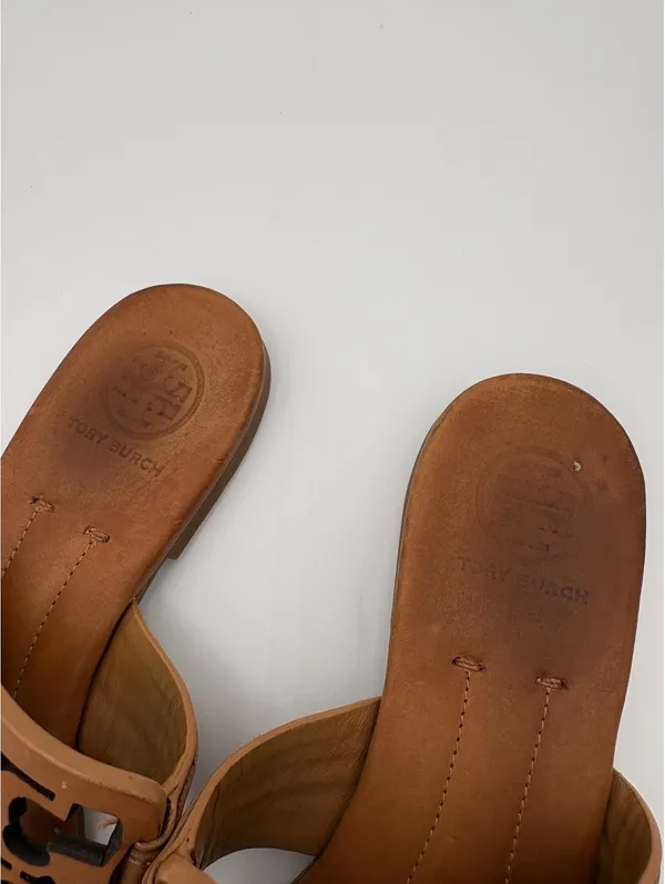 Tory Burch $248 Woman’s 7M Brown Leather Thong Sandals with Logo Accent Size 7M - Image 8