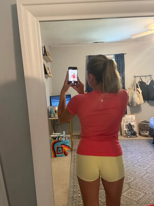 Lululemon Align T-Shirt Short Sleeve - Image 4