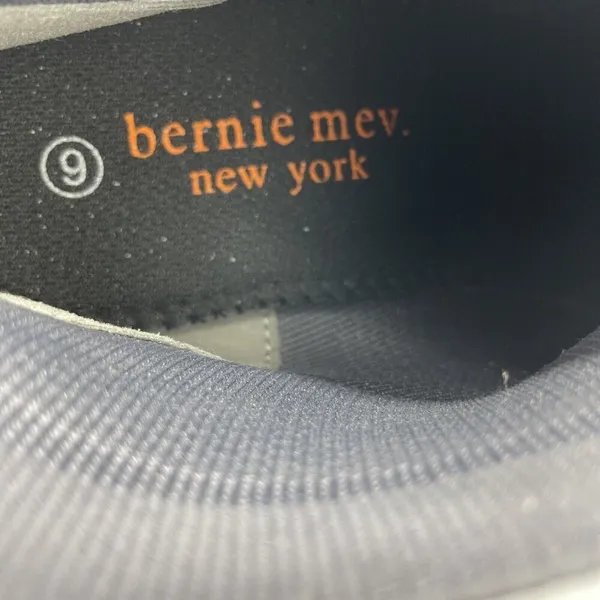 Bernie Mev Doll Womens Heels Boots‎ Gray Sz 9 Stretchy Knit Upper Cushioned - Image 5