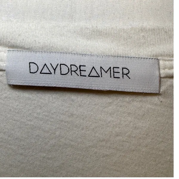 Daydreamer The Beach Boys 1983 Tour Graphic Tee Vintage White Size M‎ Cotton - Image 3