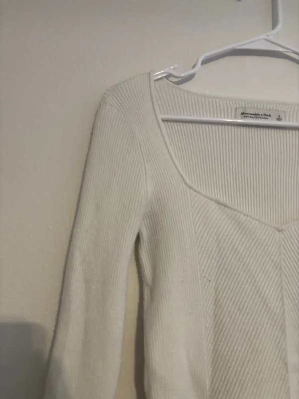 Abercrombie & Fitch white long sleeve - Image 2