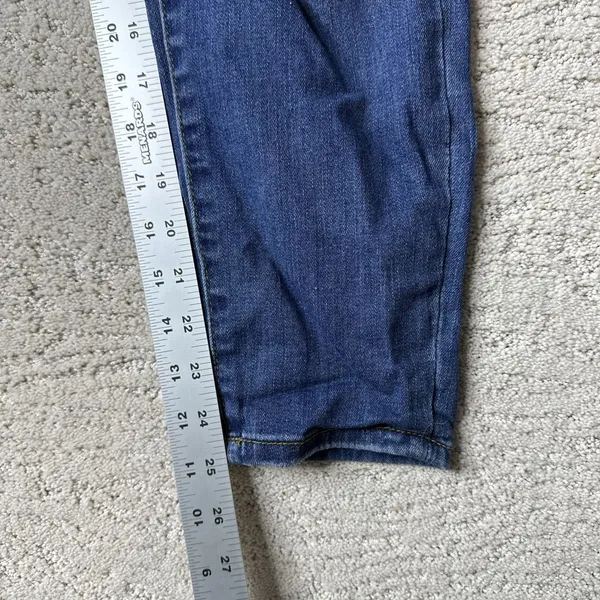 Women's‎ Judy Blue 30 Relaxed Fit Tummy Control Distressed Jeans - Image 4