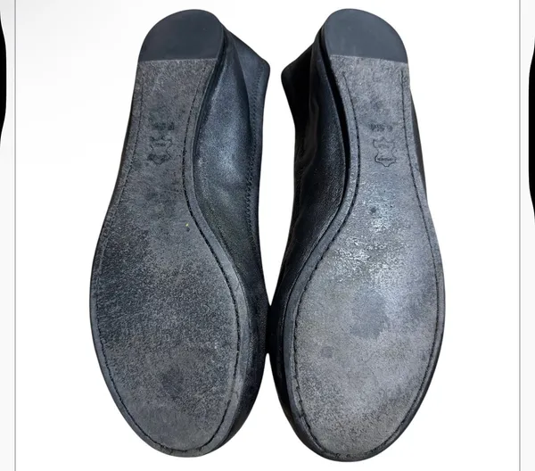 Tory Burch Black Leather Ballet Flats with Crystal Logo Medallion - Image 6