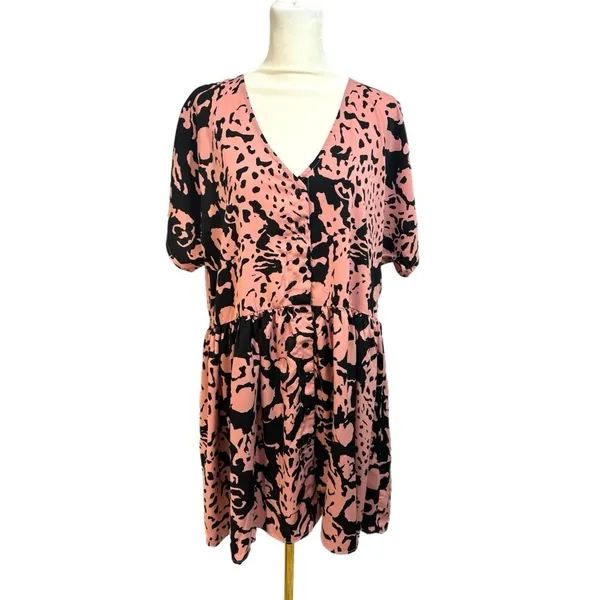 New ASOS Urban Threads Oversized Button Front Dress Women’s Sz 10 Pink Abstract - Image 10