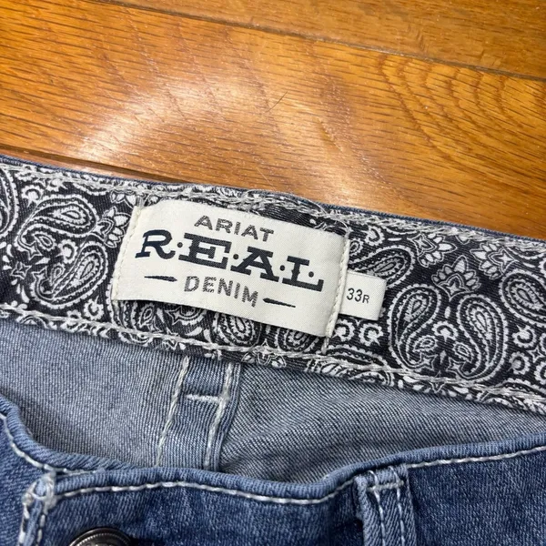 Ariat R.E.A.L. Rainstorm Jeans Womens 33R Medium Wash Straight Leg AW65301 - Image 5