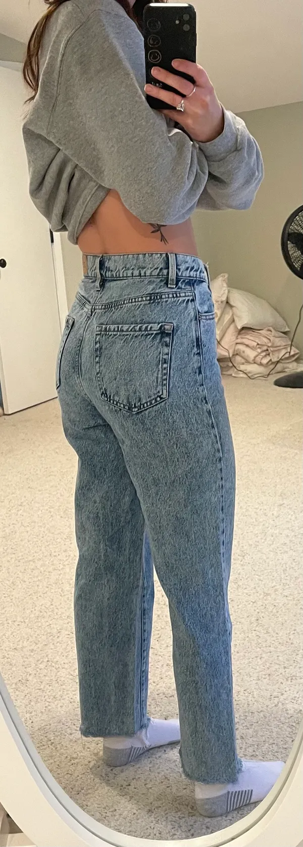 pacing high rise straight jeans - Image 3
