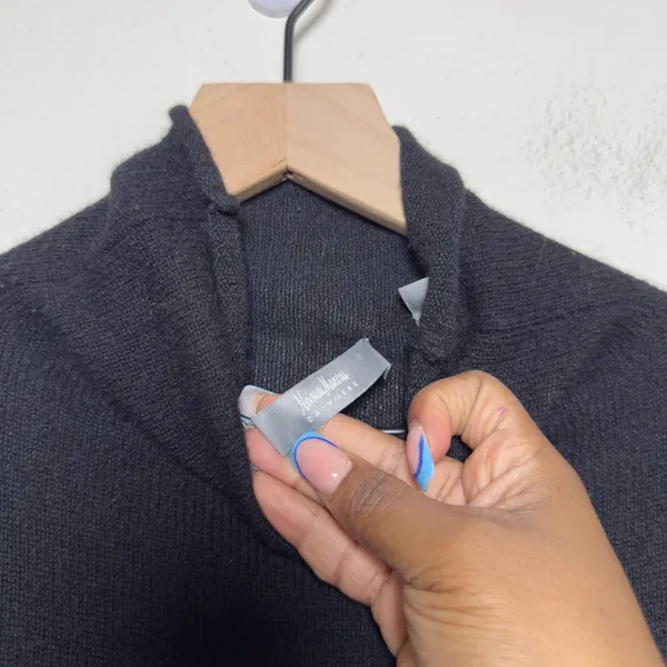 Neiman Marcus Women Cashmere‎ Sweater Large Black Asymmetric Mock Neck Luxury - Image 5
