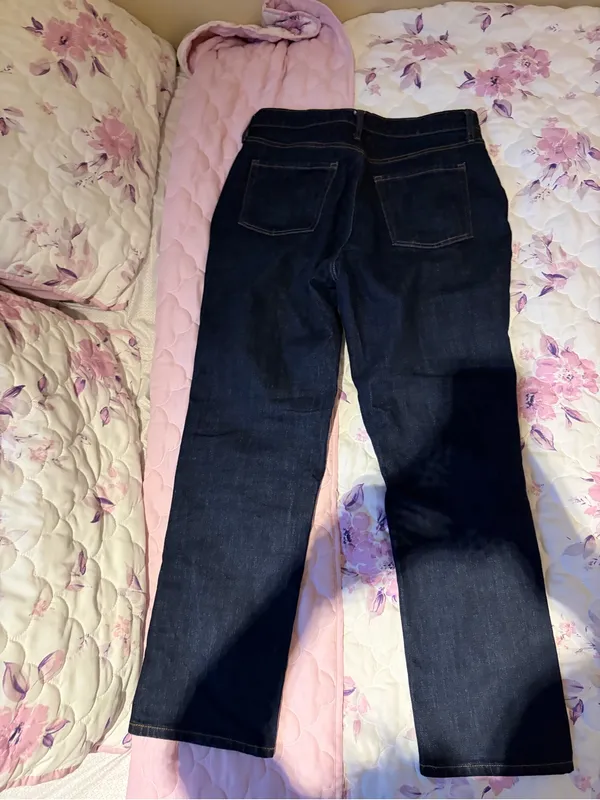 Old Navy Women's Straight Leg Jeans - Dark Indigo and Light Blue - Image 6