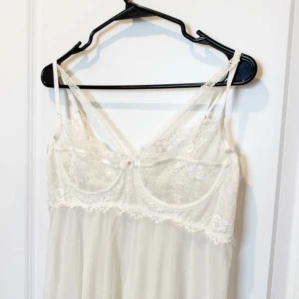 Vtg Womens White Lace Lingerie Top XL Feminine Romantic Dainty Wedding Night - Image 3