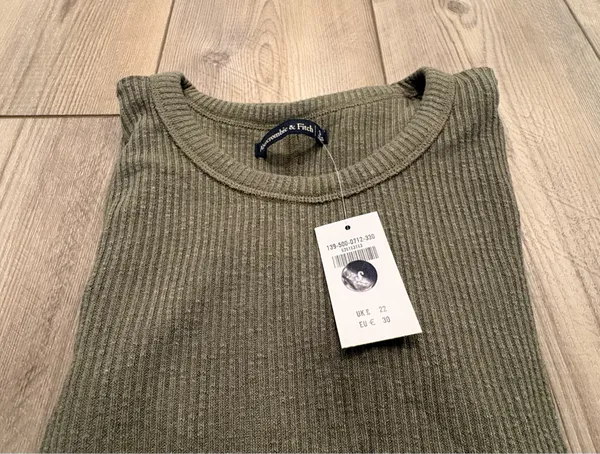 Abercrombie & Fitch Top - Image 2