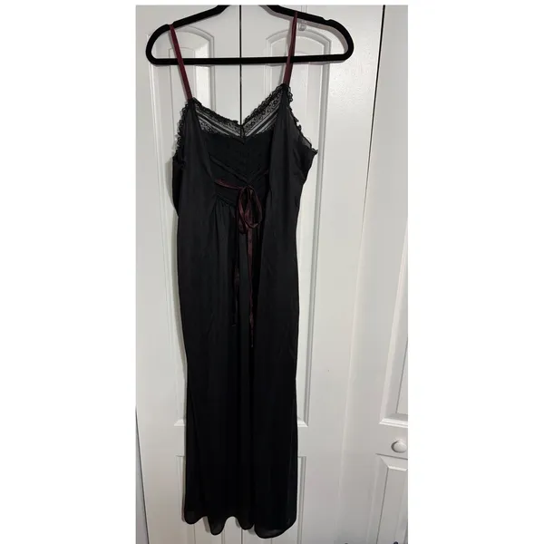 Vintage‎ Nightgown Slip Lace Trim Black Burgundy Ribbon Tie 70s 80s Noir - Image 2