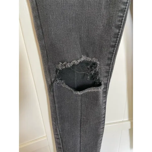 Time & Tru Womens Jeans Sz 6‎ Petite Black High Rise Skinny Denim 5 Pocket Style - Image 5