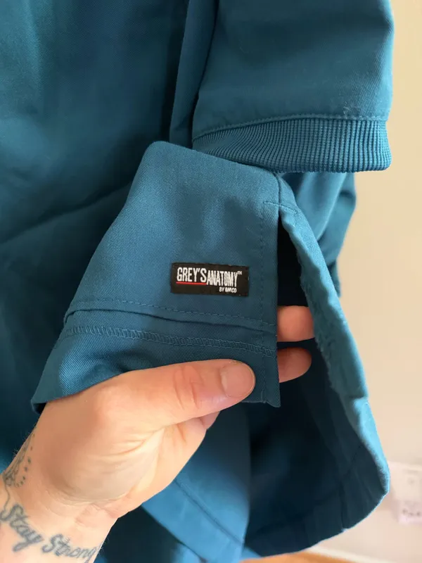 Greys Anatomy by Barco Women XL Teal Blue V-Neck Scrub Top Short Sleeve Pockets Size XL - Image 3